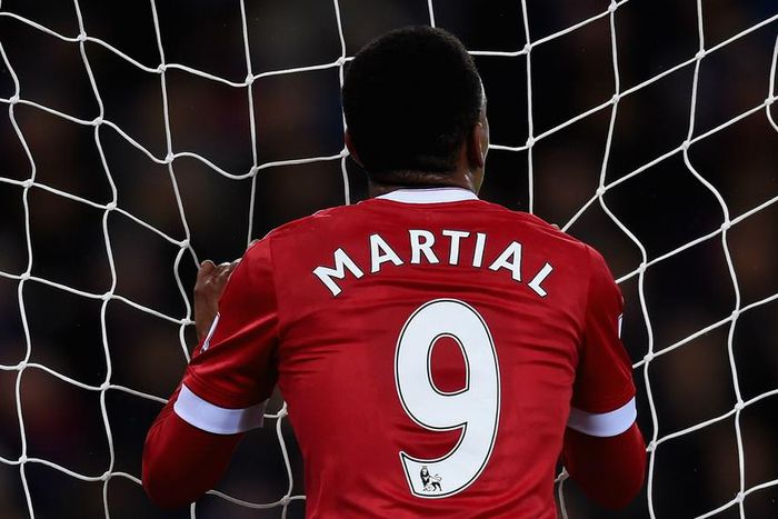 ___4486286___https:______static.pulse.com.gh___webservice___escenic___binary___4486286___2015___12___22___12___anthonymartial-cropped_wo9vup92orxd1lj0gncd9m3fx