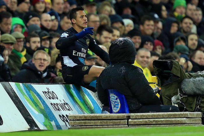 ___4427965___https:______static.pulse.com.gh___webservice___escenic___binary___4427965___2015___12___5___10___alexissanchez-cropped_1qetb8fkb5ohv1jhqg0130v4vk