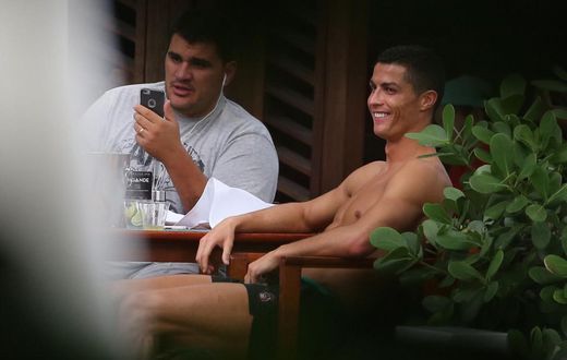 Cristiano Ronaldo relaxes poolside in Miami