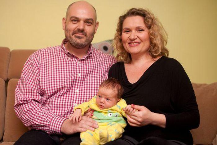 Karolina Dabrowska with partner Matthew Errington and their new born baby.