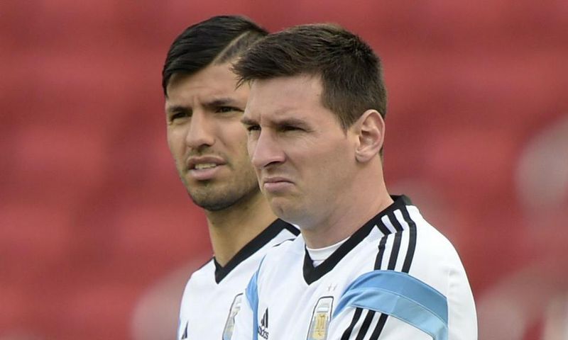 ___4504993___https:______static.pulse.com.gh___webservice___escenic___binary___4504993___2015___12___29___16___lionel-messi-and-sergio-aguero_14e7qwbtfpadf11n3wommap49z_2