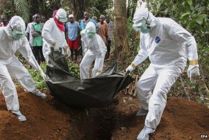 Ebola crisis: Liberia boy dies after fresh cases
