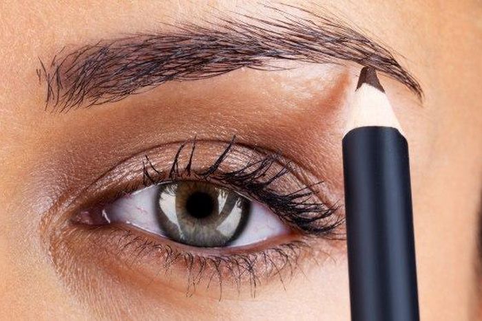 Beginners can start with filling sparse brows with pencils