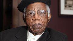 Chinua Achebe