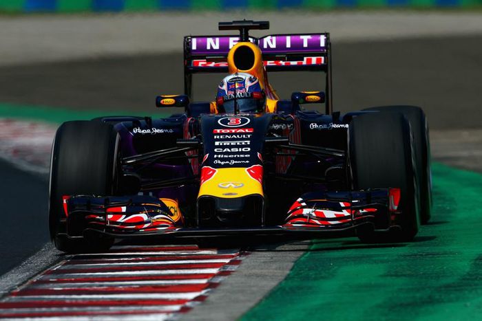 ___4424959___https:______static.pulse.com.gh___webservice___escenic___binary___4424959___2015___12___4___14___danielricciardo-cropped_4bv9xbljmzu31fcdqrtb1xz2k