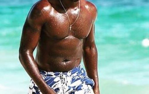 Chris Attoh goes shirtless in new pictures