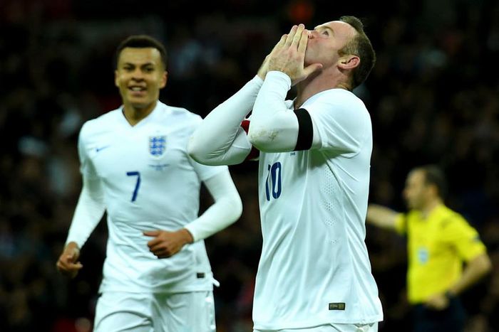 ___4494948___https:______static.pulse.com.gh___webservice___escenic___binary___4494948___2015___12___24___17___waynerooney-cropped_33x8fle44fqo1sb412pz1g87f_2