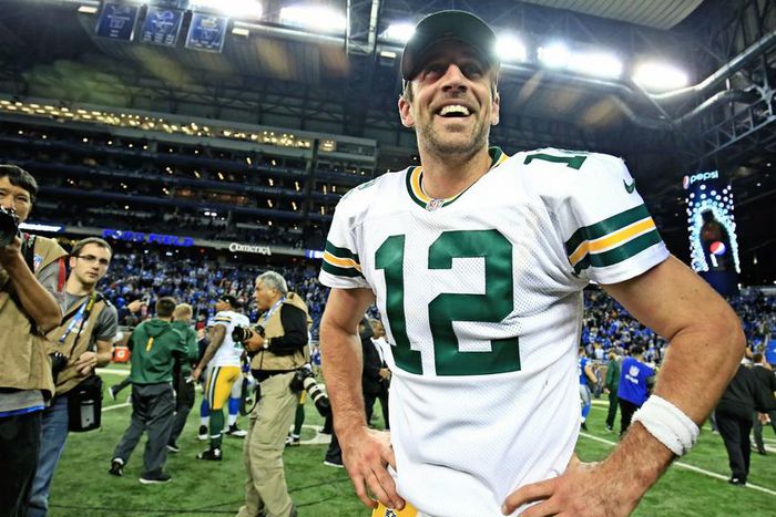 ___4425134___https:______static.pulse.com.gh___webservice___escenic___binary___4425134___2015___12___4___14___aaronrodgers-cropped_1chesiov3es1h1g98rcr43gcyj_3