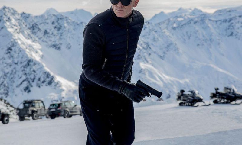 Daniel Craig in 007.