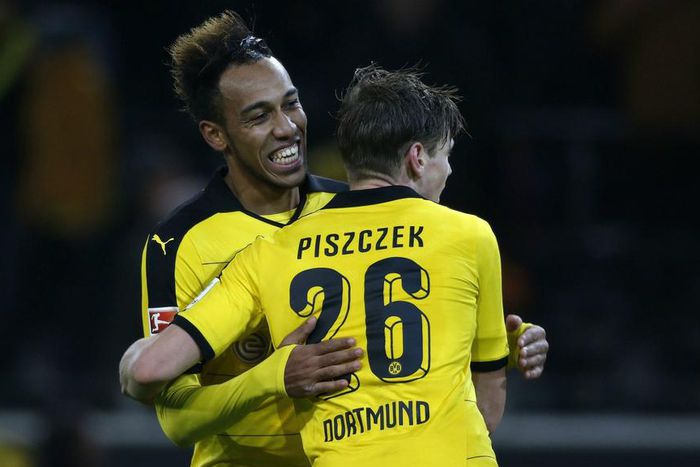 ___4406123___https:______static.pulse.com.gh___webservice___escenic___binary___4406123___2015___11___30___1___aubameyang-piszczek-cropped_10rh17oz8mjcv1i32eebneuu67