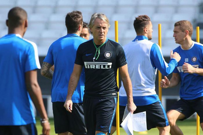 ___4504995___https:______static.pulse.com.gh___webservice___escenic___binary___4504995___2015___12___29___16___robertomancini-cropped_1vk13p6q3v3aw1daz8jtsmylzv_2