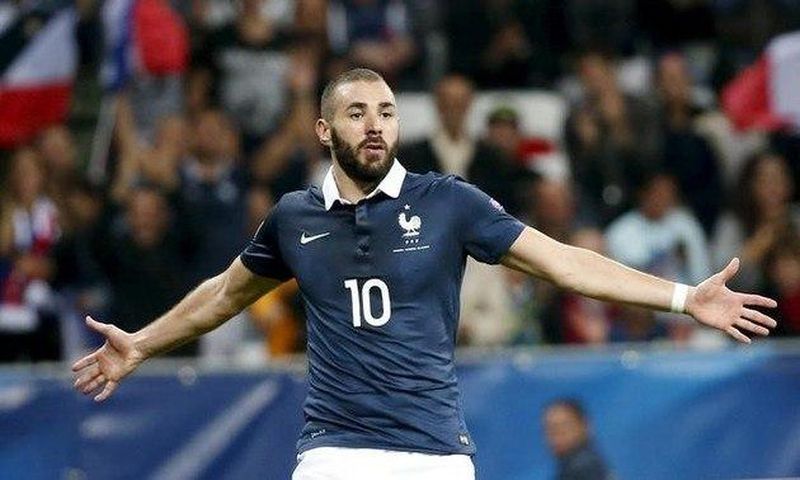 Benzema put under formal inquiry over French sex tape