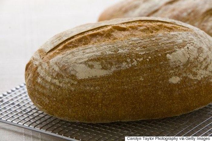 Feminist blogger chronicles how she makes sourbread with her vaginal yeast which she got as a result of thrush