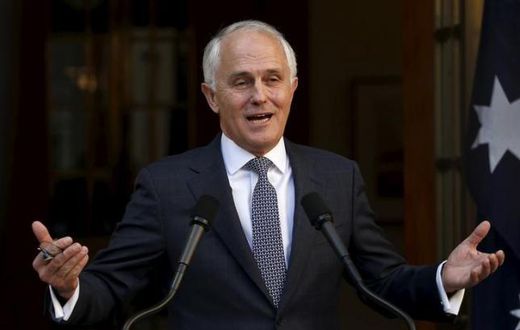 Australian PM Turnbull looks to heal wounds on Indonesia visit