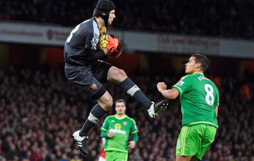 Cech has completely changed Arsenal's back four - Walcott