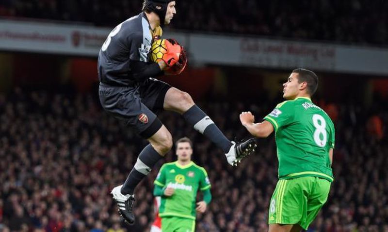 Cech has completely changed Arsenal's back four - Walcott