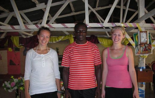 Bishop Columbus Appiah in the middle