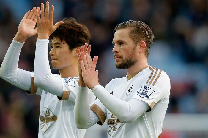 ___4488872___https:______static.pulse.com.gh___webservice___escenic___binary___4488872___2015___12___22___22___ki-sung-yong-gylfi-sigurdsson-cropped_fjpqcot67j91ki549ekf59vt_1