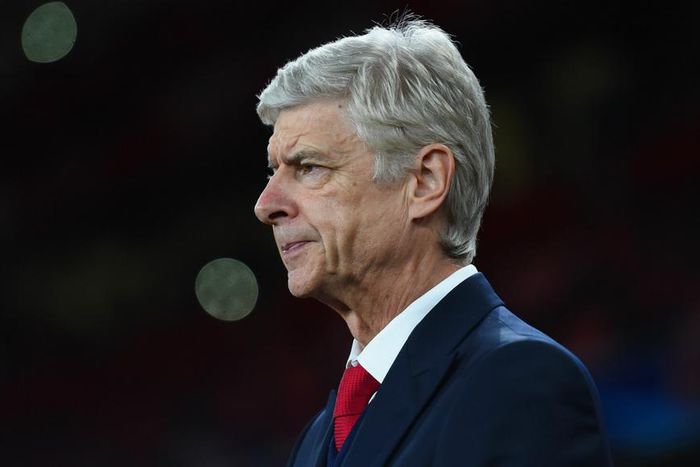 ___4427236___https:______static.pulse.com.gh___webservice___escenic___binary___4427236___2015___12___23___15___wenger-cropped_fyt8g7rak2bu1p8856ht7473o