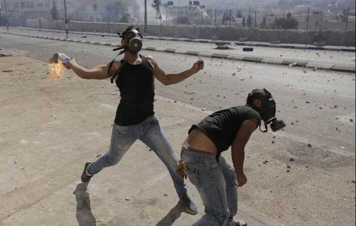 Israeli troops kill West Bank protester in arrest raid -Palestinians