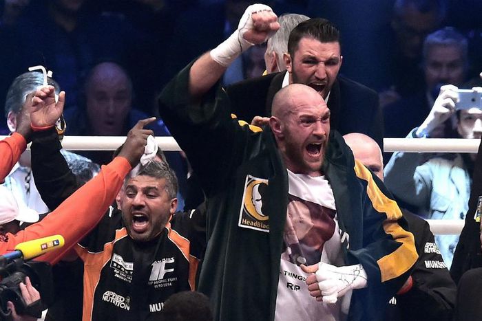 ___4405087___https:______static.pulse.com.gh___webservice___escenic___binary___4405087___2015___11___29___16___tysonfury-cropped_zhq5rwh6w5x6180olhlf50odw_3