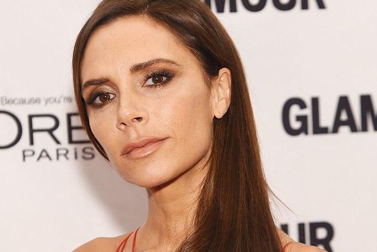 Victoria Beckham wins Glamour Women of the Year 2015