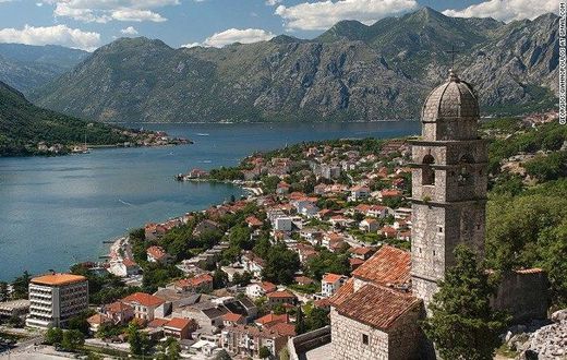 ___4302802___https:______static.pulse.com.gh___webservice___escenic___binary___4302802___2015___10___28___15___151004164334-6-cruise-ship-captain-views-exlarge-169