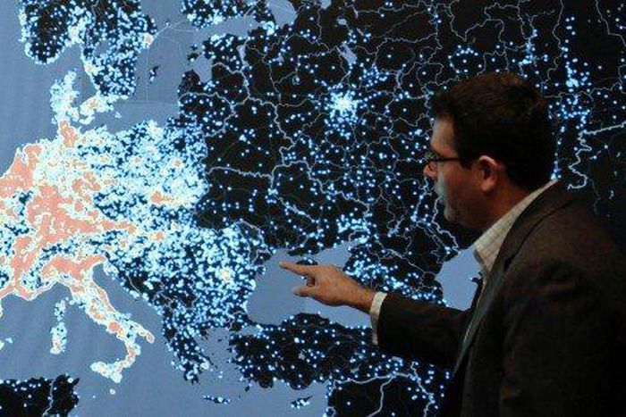 Vishant Patel, senior manager of investigations at the Microsoft Digital Crimes Unit, shows a heat map and talks about how malicious computer networks known as the Citadel Botnets attack computers in Western Europe at the Microsoft Cybercrime Center in...