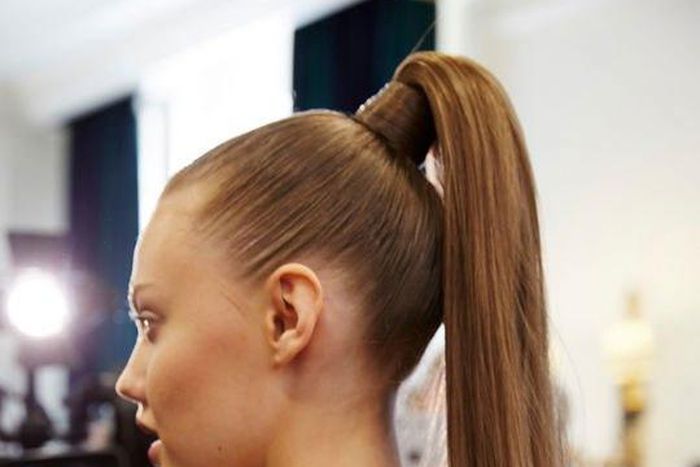 ___4332980___https:______static.pulse.com.gh___webservice___escenic___binary___4332980___2015___11___6___13___balmain-ss16-pfw-ponytail-detail