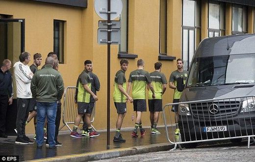 Germany National Team players evacuated from hotel in Paris