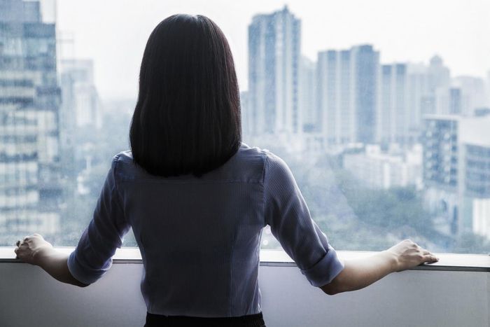 ___4312812___https:______static.pulse.com.gh___webservice___escenic___binary___4312812___2015___10___31___14___career-woman-baby-1940x1342