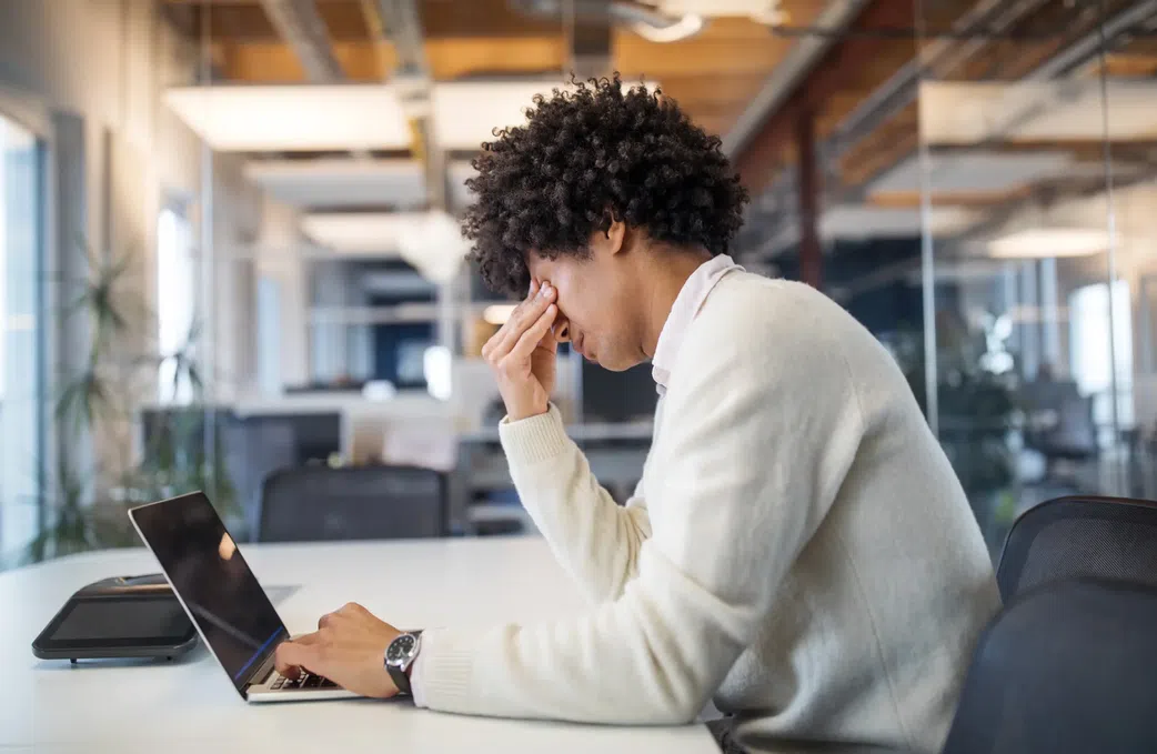8 clear signs you’re working in a toxic workplace