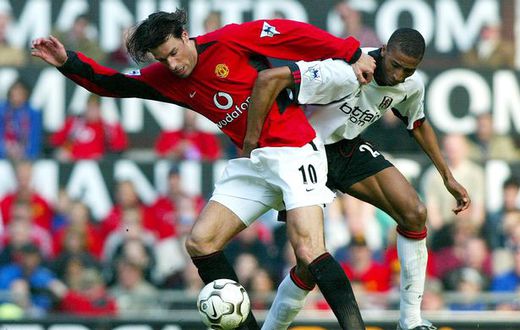 Former Premier League star struck by vehicle while assisting accident victims