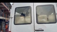 A bus attacked by the 3 angry youth