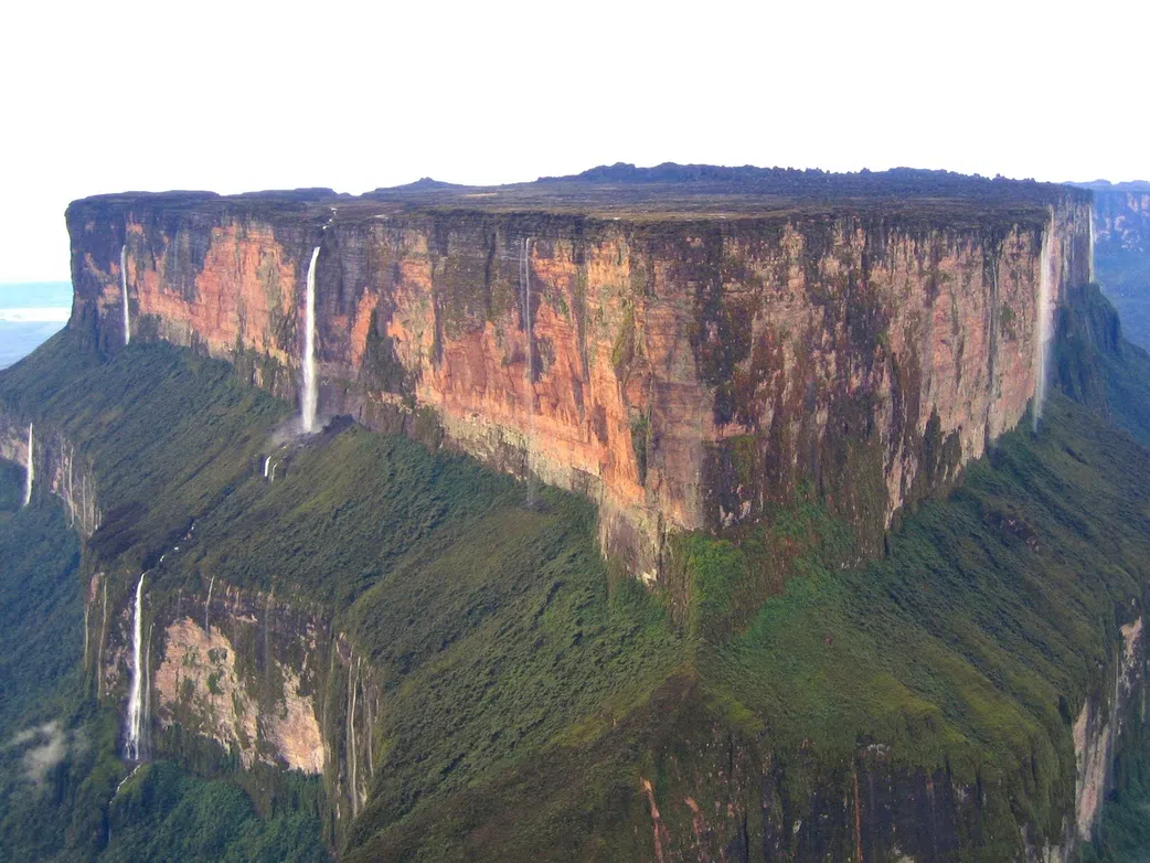 10 mysterious places in the world that scientists still can't fully explain