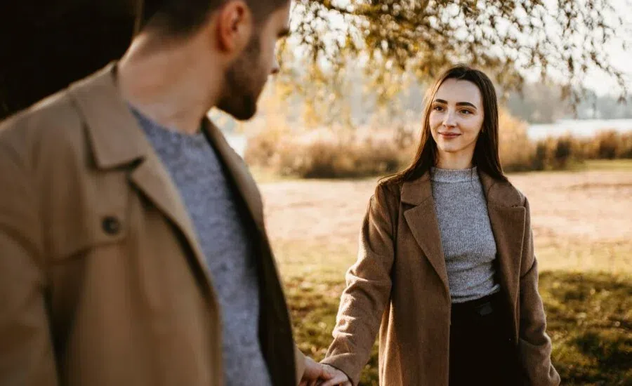 6 money habits that quietly make you less attractive to potential partners