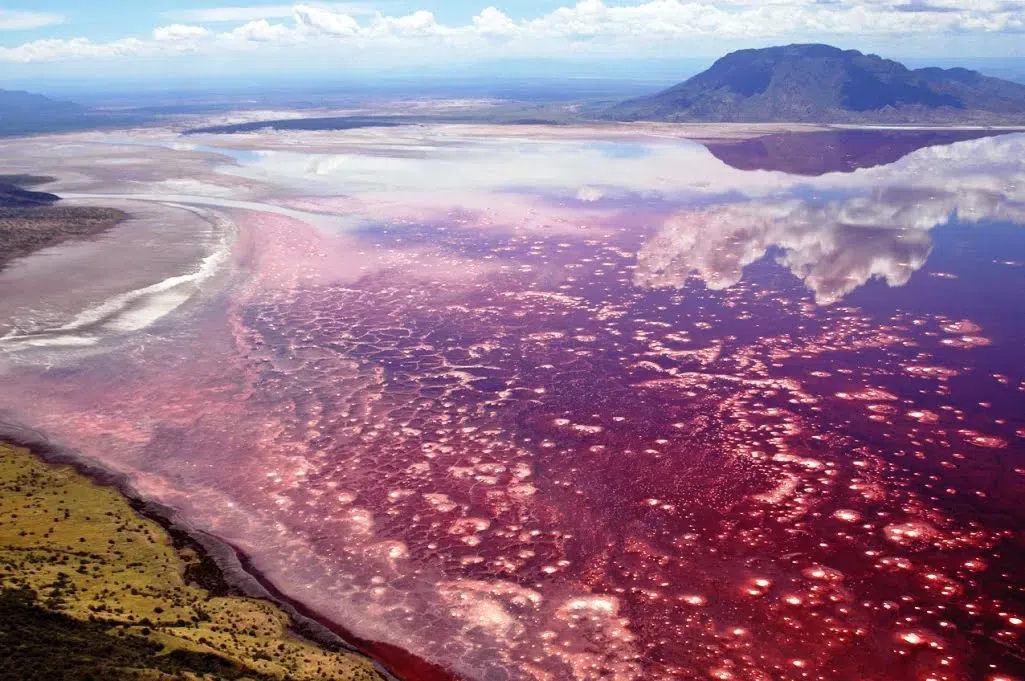 10 mysterious places in the world that scientists still can't fully explain