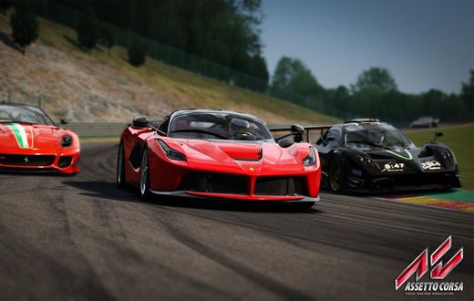 Ferrari F12, LaFerrari and Pagani Zonda screenshot form the game's gameplay.