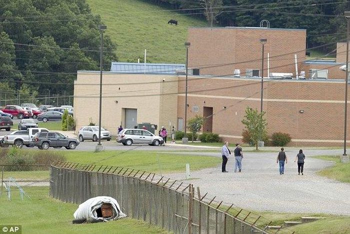 ___4105097___https:______static.pulse.com.gh___webservice___escenic___binary___4105097___2015___8___26___5___2BA87A5200000578-3210832-image-a-22_1440542590884