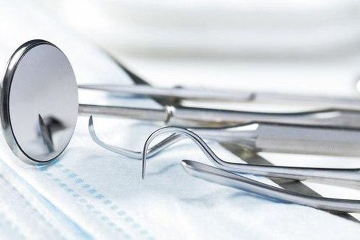 ___3932520___https:______static.pulse.com.gh___webservice___escenic___binary___3932520___2015___7___2___19___photo16_pbpd_environment_dental_instruments_690x330px