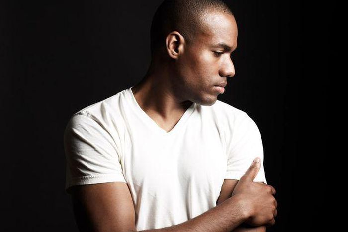 An emotionally unavailable man