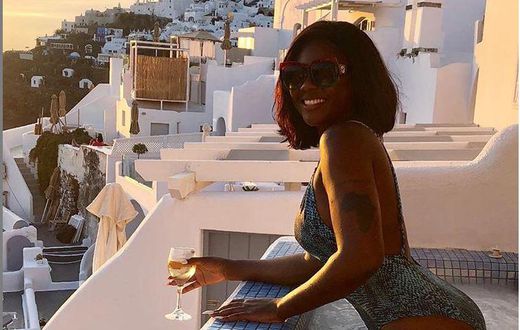 Salma Mumin in Santorini for vacation