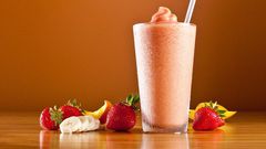 ___3757900___https:______static.pulse.com.gh___webservice___escenic___binary___3757900___2015___5___14___16___strawberry-banana-smoothie