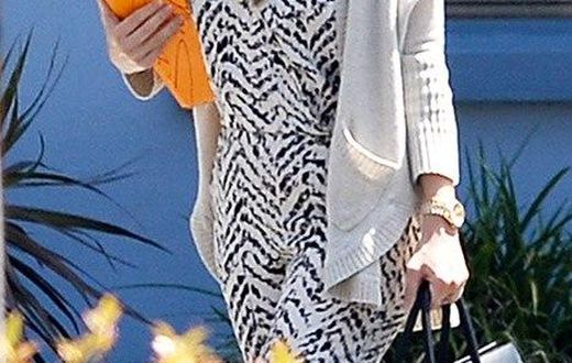 Jessica Biel flaunts post baby body in Los Angeles