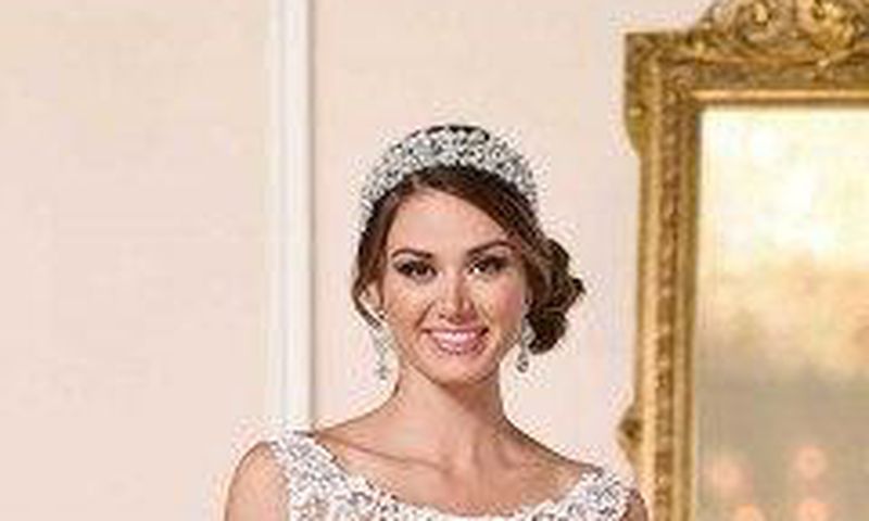 Stella York Spring 2016 Collection