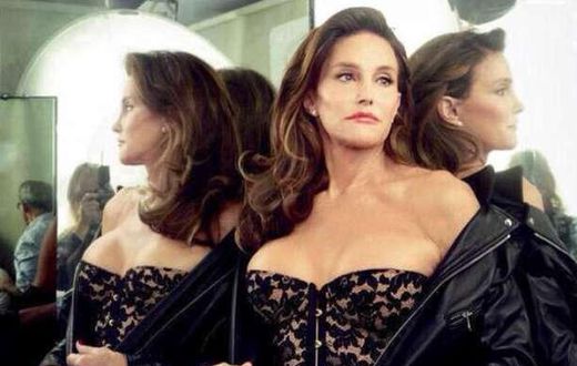 ___3825262___https:______static.pulse.com.gh___webservice___escenic___binary___3825262___2015___6___3___18___caitlyn-jenner-boobs-060115