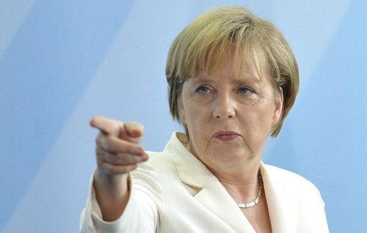 Merkel calls for transparency in clearing up Volkswagen case