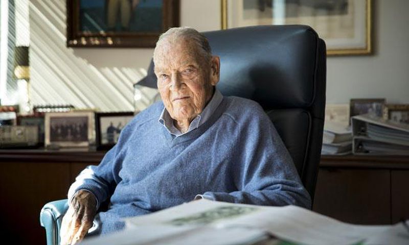 John C. Bogle, founder of financial giant vanguard, is dead at 89