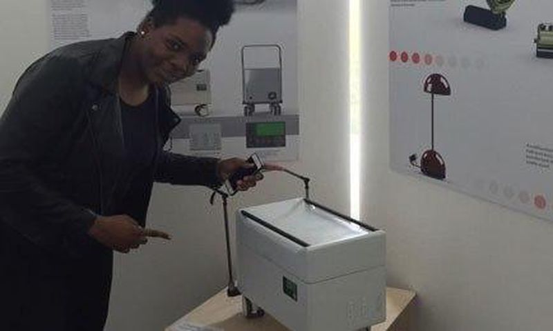 Jaiyeola Oduyoye proudly displaying her invention