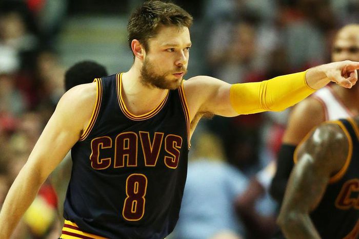 ___3759640___https:______static.pulse.com.gh___webservice___escenic___binary___3759640___2015___7___28___13___matthewdellavedova-cropped_1uzurv2j8dkjh1fzigc6dn2d4t_1